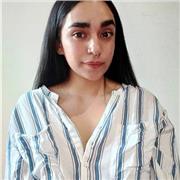 Soy una profesora activa, comprometida y que le gusta crear conciencia y crítica en sus estudiantes para que desarrollen herramientas que les permitan transformar sus realidades y enamorarse de la educación